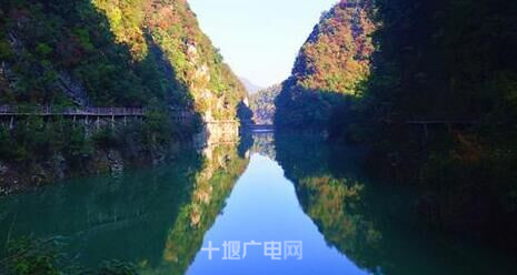房县神农峡岩屋沟景区推出旅游年卡图片