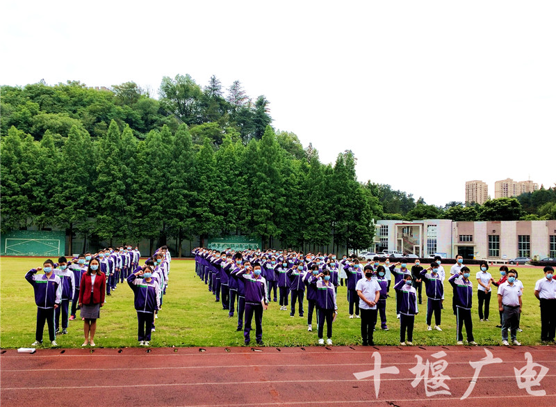 十堰慧海学校:铆足干劲鏖战六十天 奋力赶超决胜中考