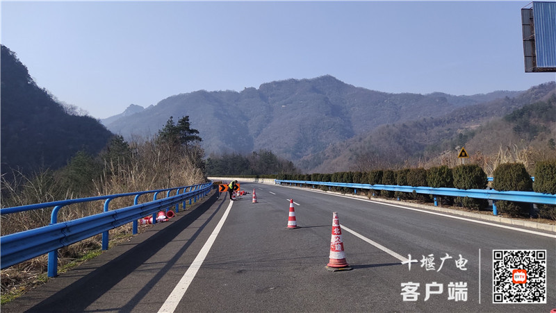 5.第一时间恢复道路通行秩序_副本