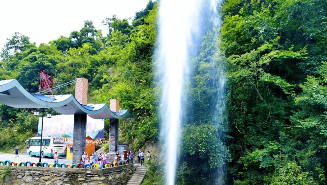 竹溪黄花沟景区4月18日正式对外开放