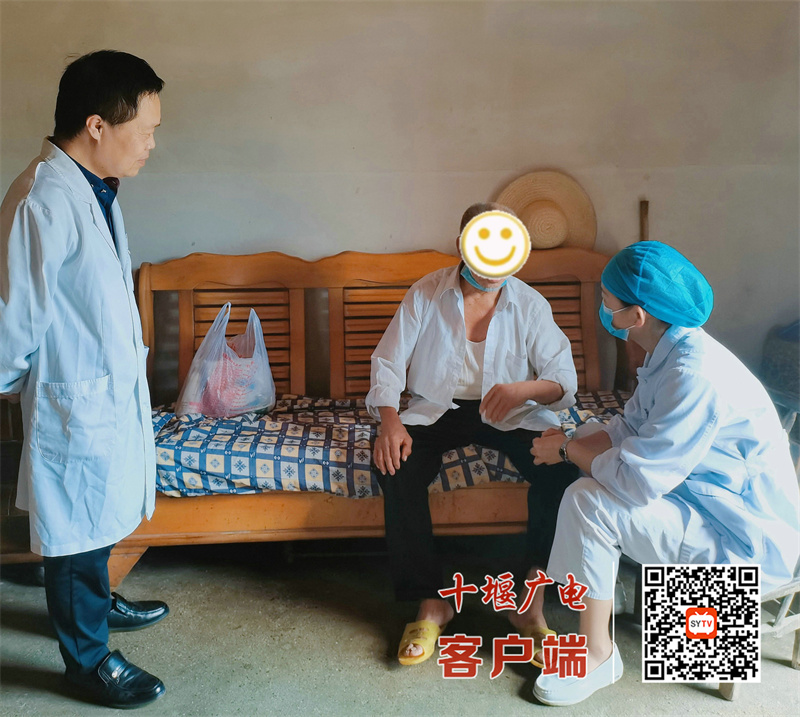 回访了解老人情况
