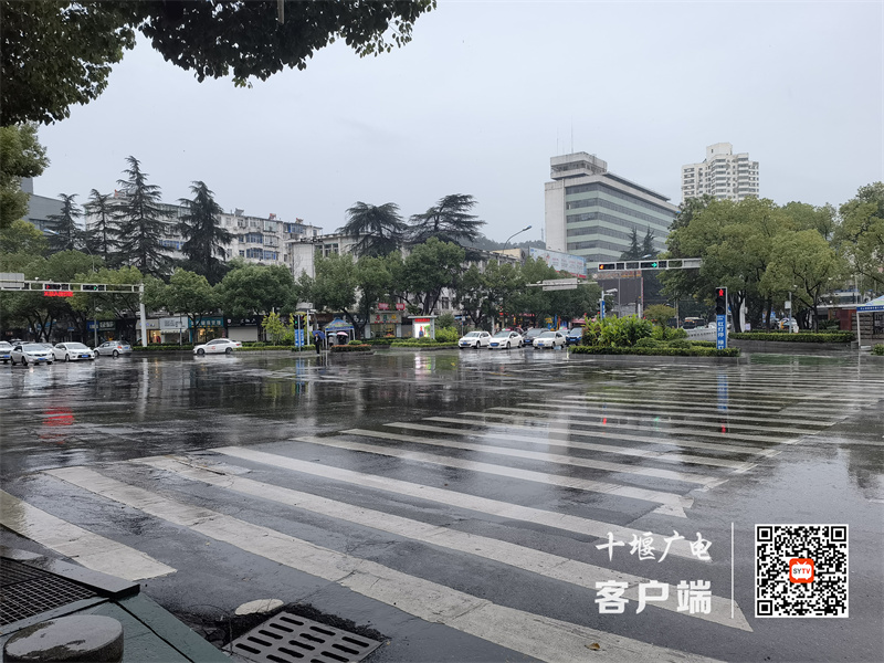 车辆待行区_03