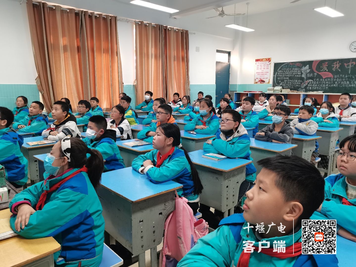2021.12.10 十堰市东风铁路学校开展冬季取暖安全主题教育活动（预防一氧化碳中毒教育） (1)