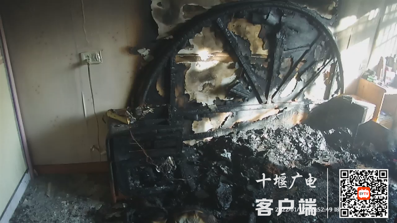66d9cd6b5e0f46038af8aff631d95385_Still1201_00003_副本