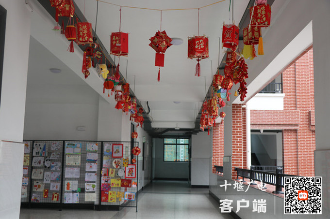 走廊里的特色寒假作业