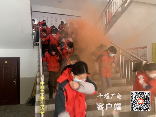 fee61e687c4b3b18dc8f95588b505ed_副本