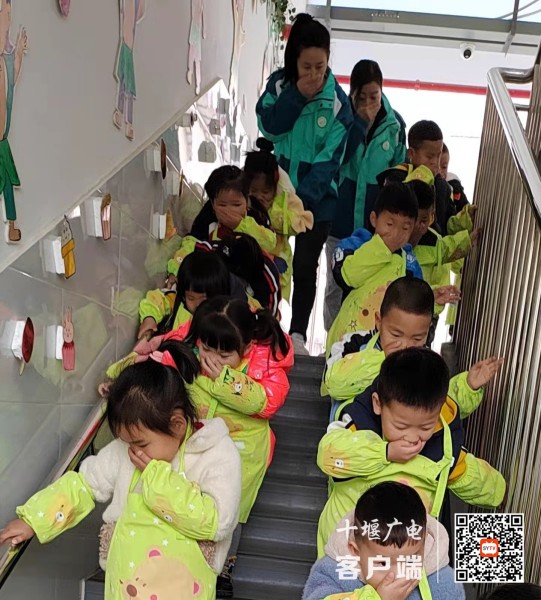 8c8901bff7bf2b2d1321e4b331e0c1f_副本