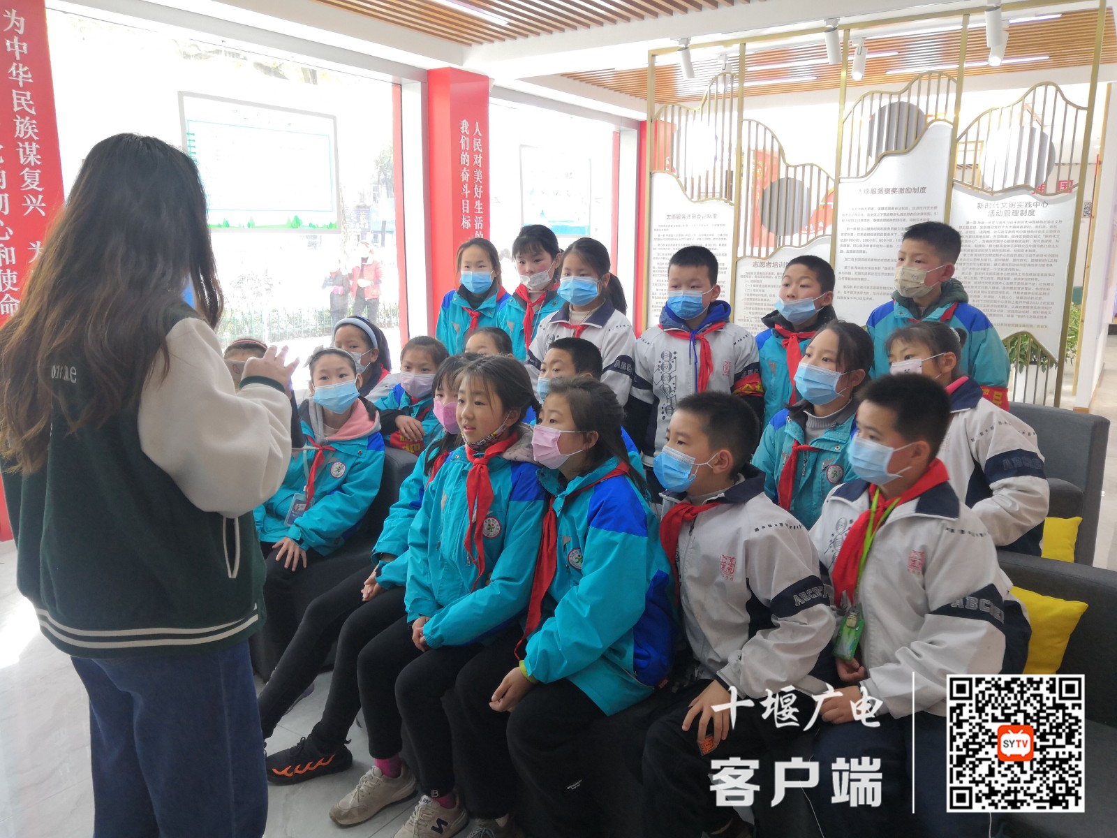 2022.3.23 十堰市东风铁路学校在区文明实践中心参加传统美德、核心价值观主题教育活动 (5)