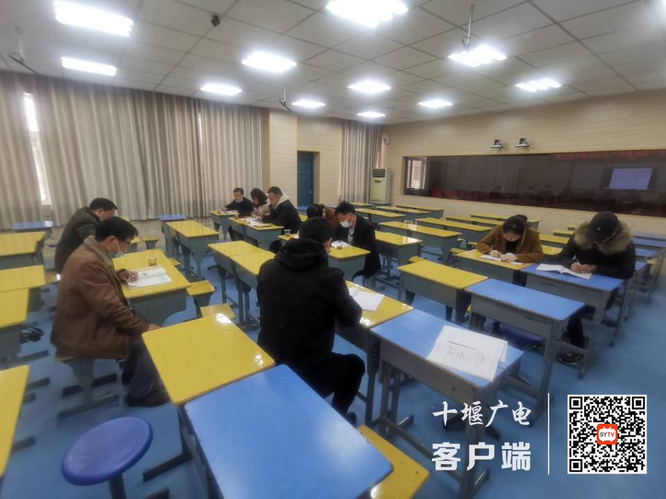 2022.3.24 十堰市东风铁路学校承办十堰经开区联校教研活动 (6)