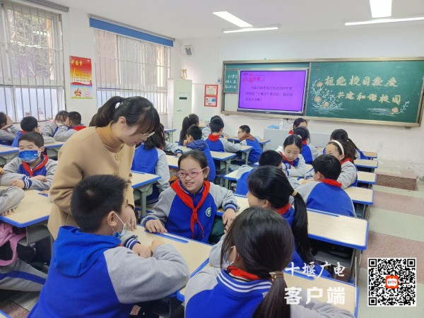 21966E0A0A3E710F88E6EEF2C1DD9E9F_副本