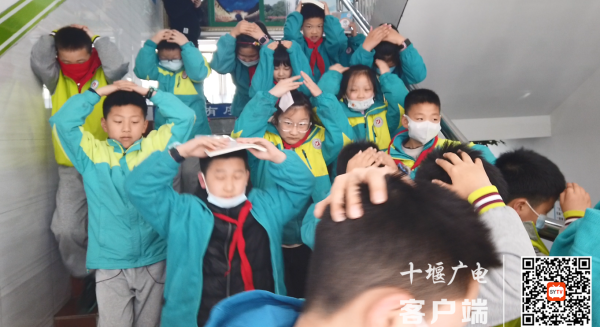 cb5593765f05b79a6f4f18d7de50b99_副本