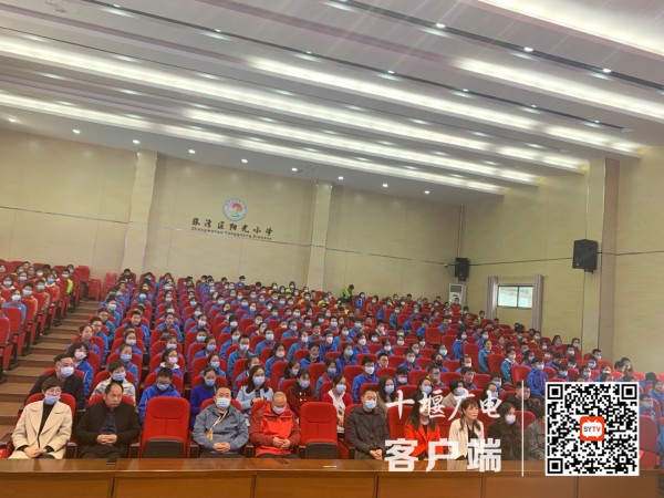 2bafd985030d406b739b5a870853ac4