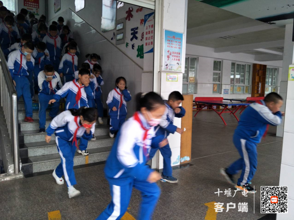 10fe1c3148d8bfb4e2d38e60ee4a62e_副本