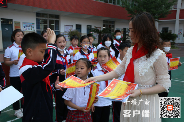 4a0eeedf5220e31cd8dc2f5b49b8250_副本