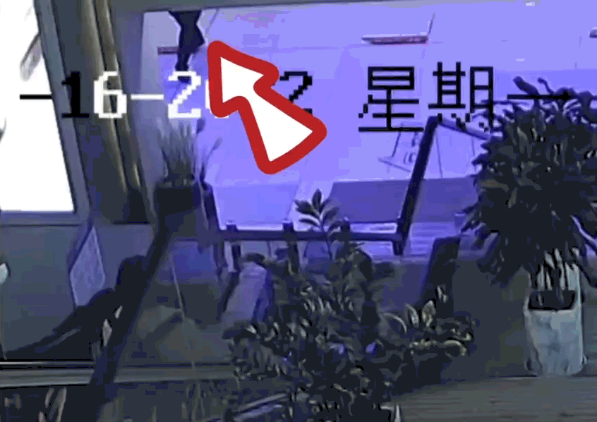 a_714718153556357122