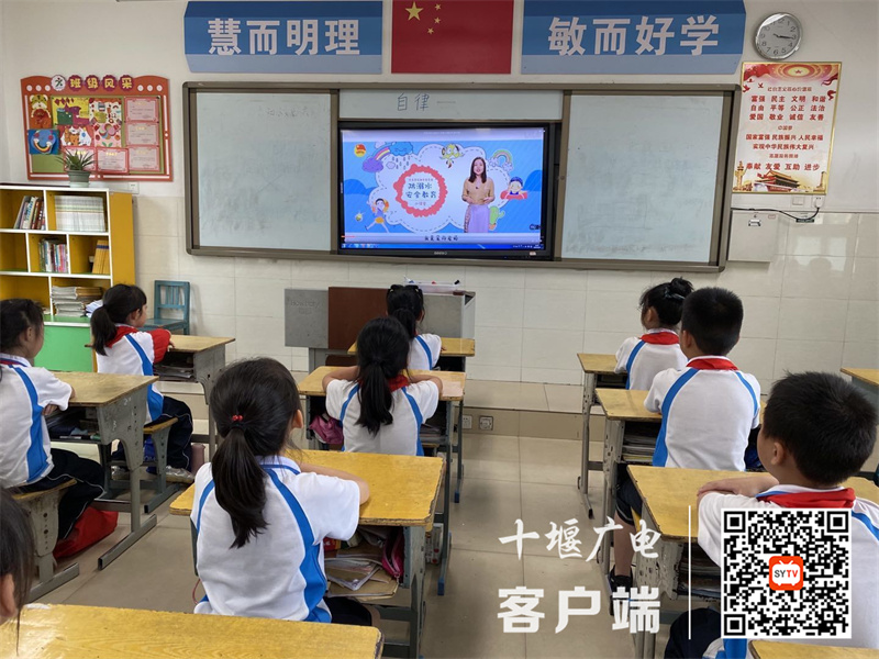 2022.6.10 十堰市东风铁路学校组织开展防溺水主题教育活动 (3)