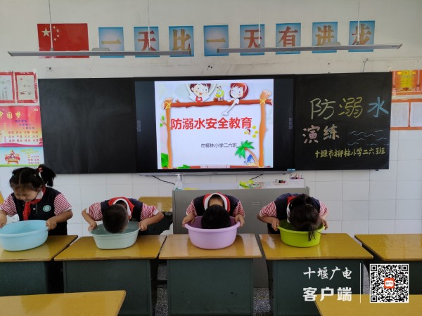 466B1D02C9F6B18D38395CEC74871C55_副本