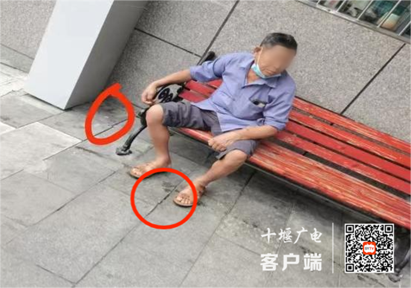 阳光栖谷社区医院旁存在乱丢烟头、随地吐痰的不文明行为