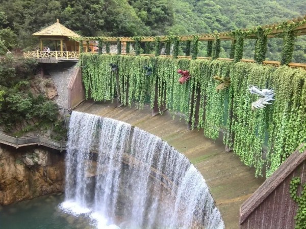 src=http%3A%2F%2Fyouimg1.c-ctrip.com%2Ftarget%2Ftg%2F706%2F062%2F813%2Fb2dfc85061454f32bb4dd3778e435f77.jpg&refer=http%3A%2F%2Fyouimg1.c-ctrip.webp