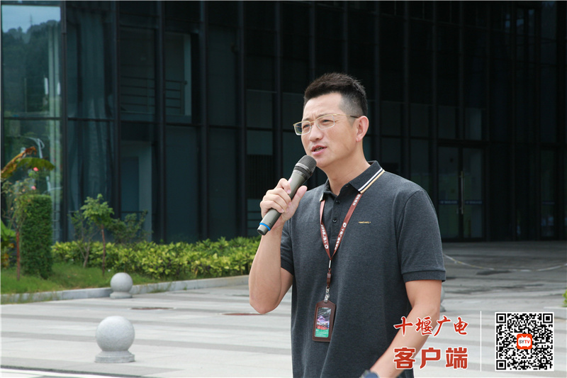 8E4A1718_毒霸看图