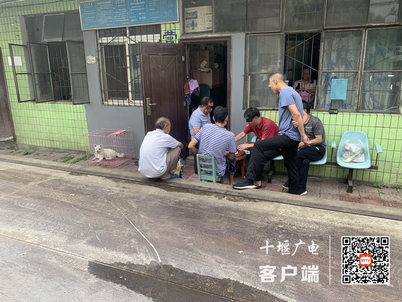 05车城西路148号存在不戴口罩的不文明行为