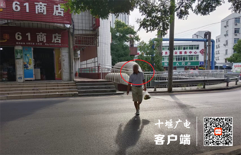 大岭路存在不佩戴口罩不文明行为4