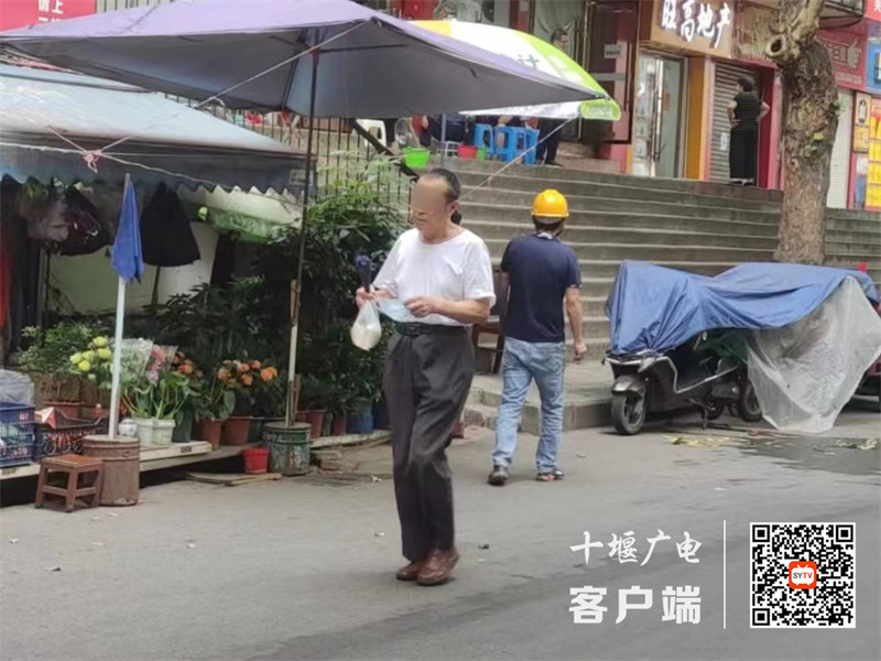 广东路存在未规范佩戴口罩的不文明行为