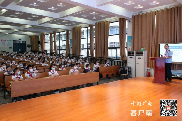 5ebb2fd85ec039b7606e79b4654c128_副本