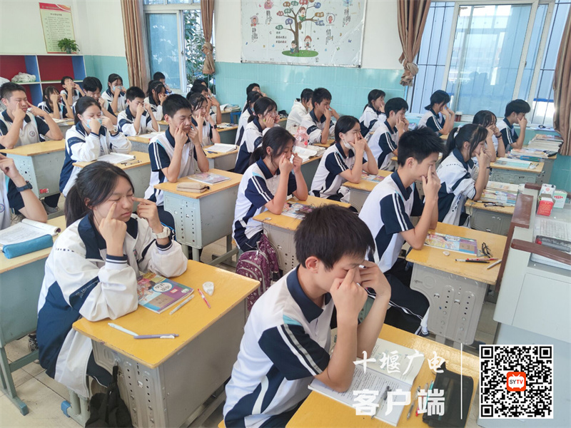 2022.9.26-28 十堰市东风铁路学校开展保护视力主题教育活动 (2)
