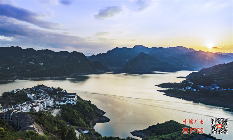 圣水湖