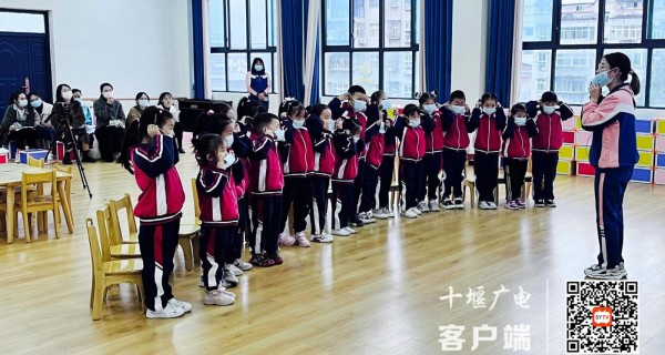 b4256332945308de5a42c277d95ee80_副本