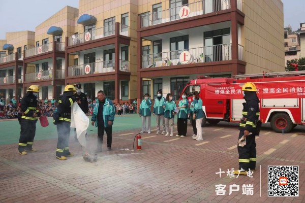 4d81ba79cbee11c7d81fe74e83abba9_副本