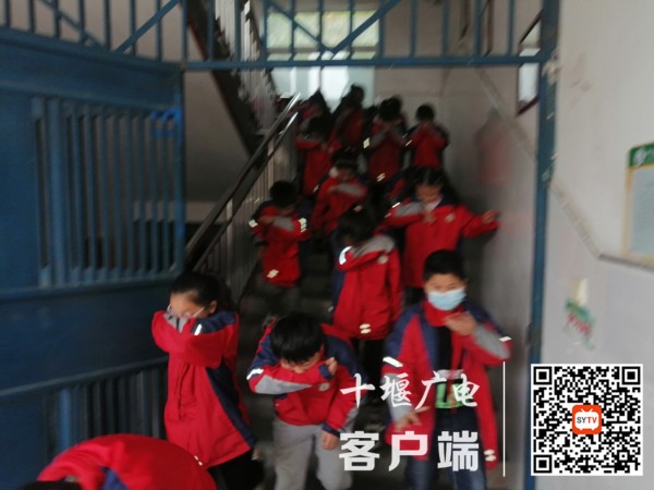 开展消防应急疏散演练