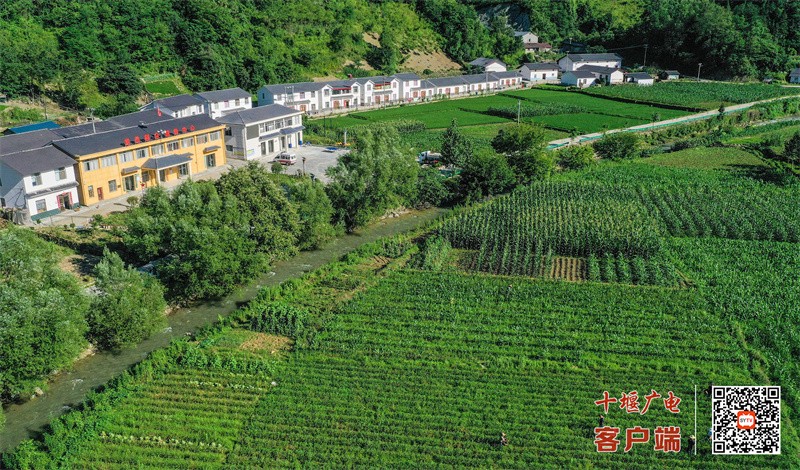 1 兵营镇麻湾村安置点_副本