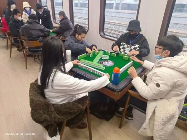 640 (4)