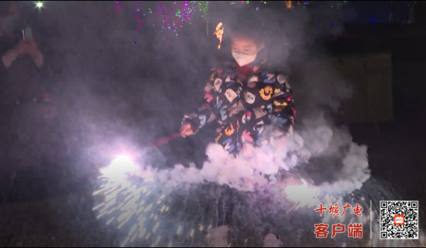 167436760401EBHXQH_副本