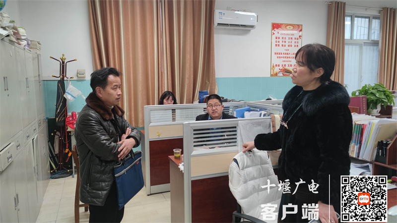 2023.2.10 十堰市东风铁路学校迎接区教研室视导检查 (6)