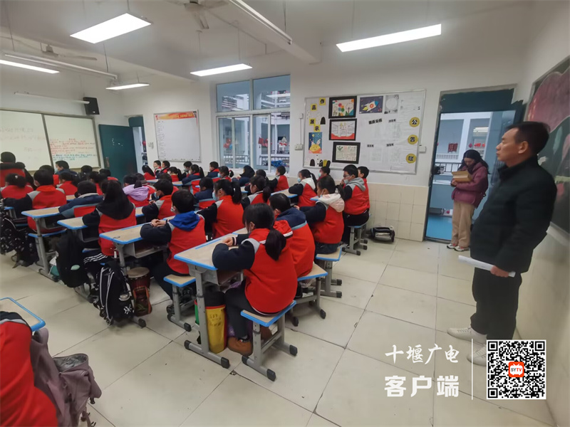 2月13日，支委会开展能力作风巡查