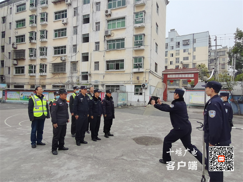 警校防暴联演  提升安防能力1