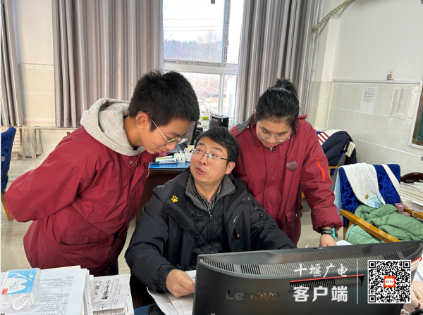 2680e8622112419a411d2e39b8994b0_副本