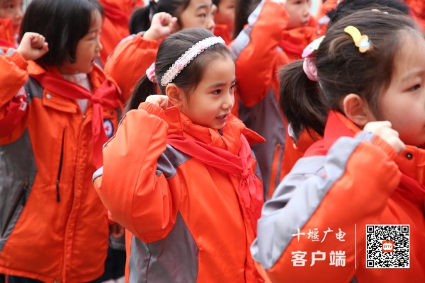 9684b2d6d28a5d5e649335eacbeac8d_副本