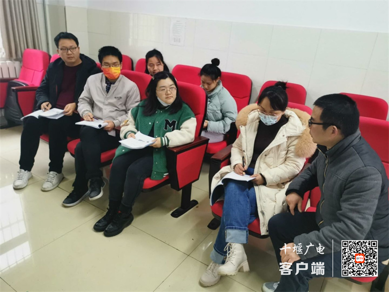 2023.4.3 十堰市东风铁路学校开展骨干教师示范课活动 (4)
