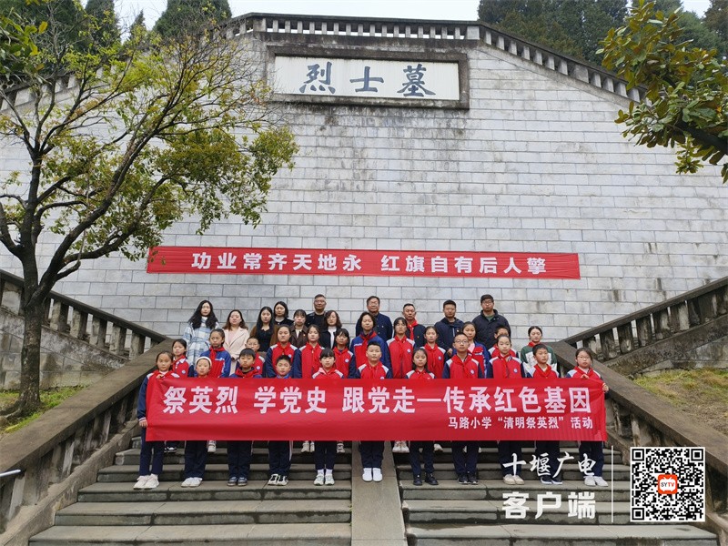 3合影