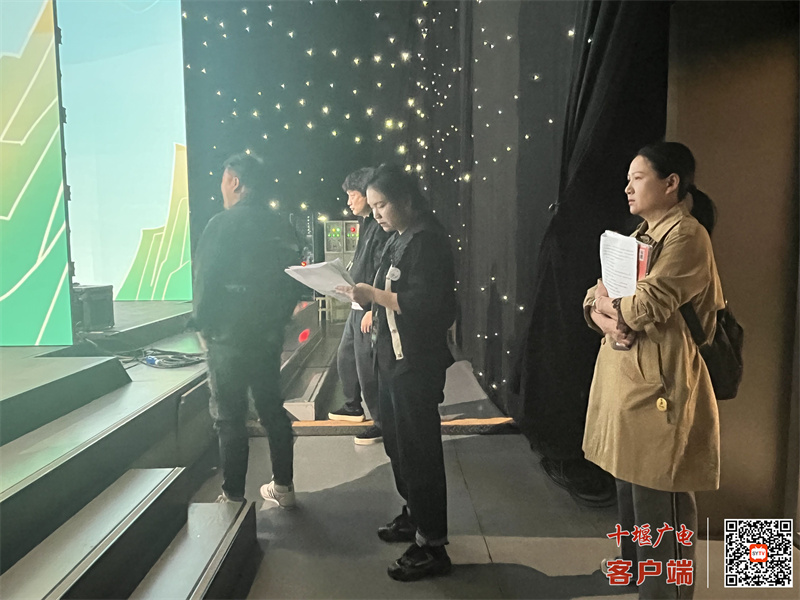 415彩排8（10点）