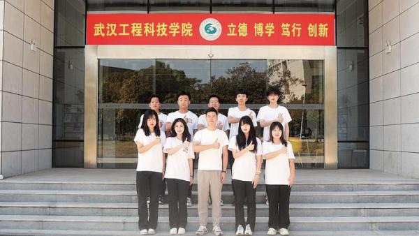 57abb000-858a-4160-a3a8-b25547b421eb.jpg