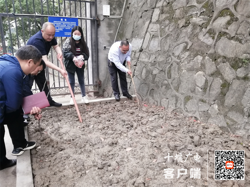 学农苑先锋模示范岗劳动
