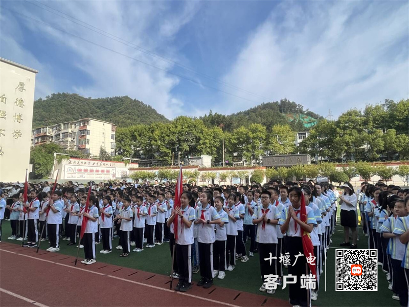 2023年10月16日东风41学校开展法治教育进校园活动 (2)_副本
