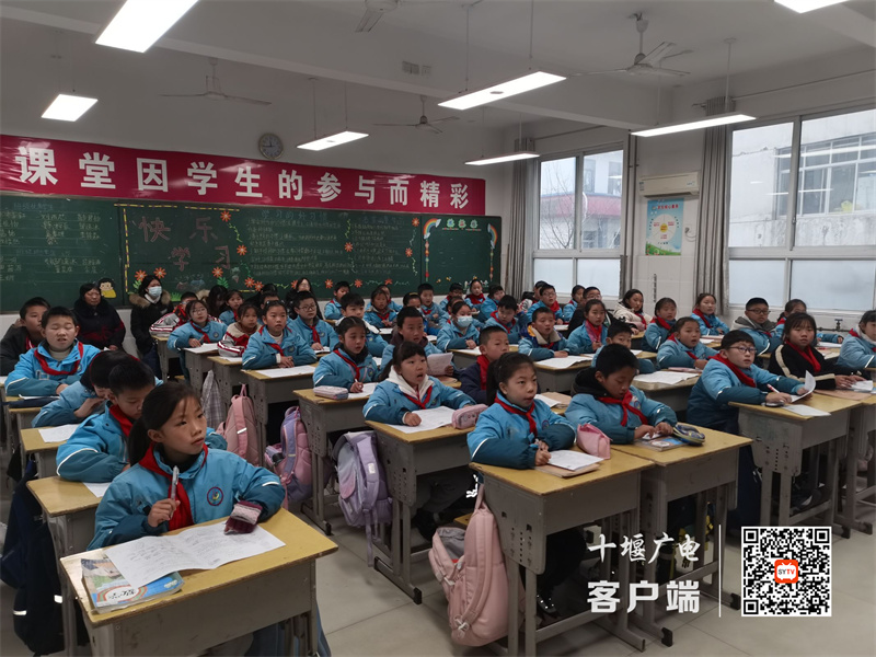40学校家长开放日 (1)