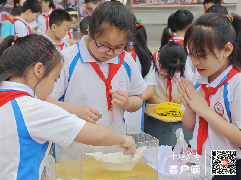 2024.5.10 十堰市东风铁路学校开展科技节活动 (7)_副本