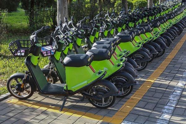 电动自行车